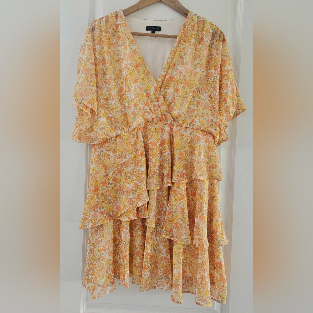 1.State Tiered Layered chiffon yellow floral dress Surplice neckline size L